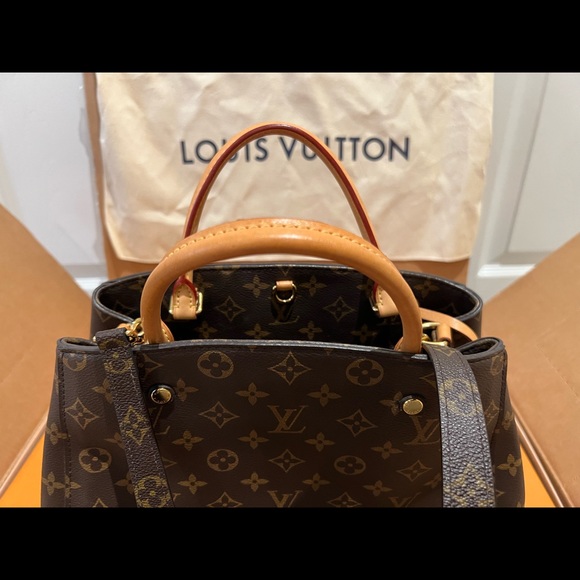 LOUIS VUITTON Monogram Montaigne BB - Picture 3 of 15